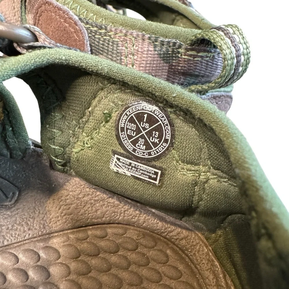 Keen Newport H2 Sandals Youth Boys 1 Green Camouflage